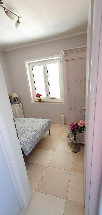 Apartments Ruzic Нивице Стая снимка