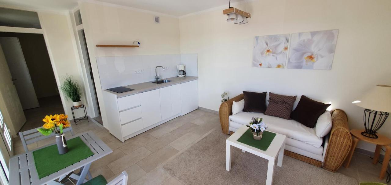 Apartments Ruzic Нивице Стая снимка
